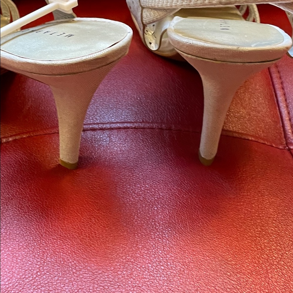 Sandal - Picture 4 of 6